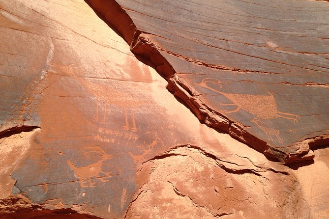 2.5 Hours of Monument Valley's Backcountry 4×4 Tour - Starting at John Ford’s Point