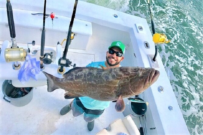 4-Hour Day or Night-Time Reef Bottom Fishing Charter in Fort Lauderdale - The boat, gear, and what to bring