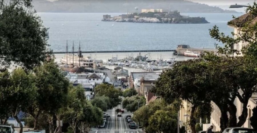 Alcatraz Island Prison Tour & Bay Cruise Combined Package - Why the Doing Time audio tour works
