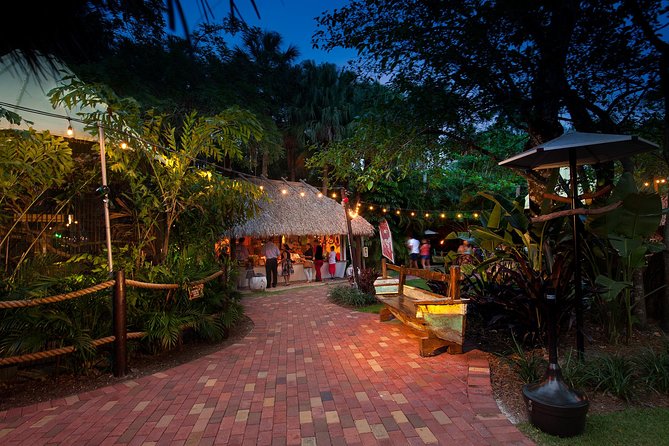 All You Can Eat BBQ Dinner and Show at Tropical Isle with Sightseeing Cruise - Key points to know