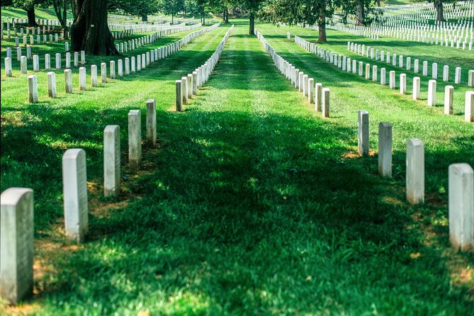 Arlington National Cemetery Walking Tour & Changing of the Guards - Why Arlington works best with a guide