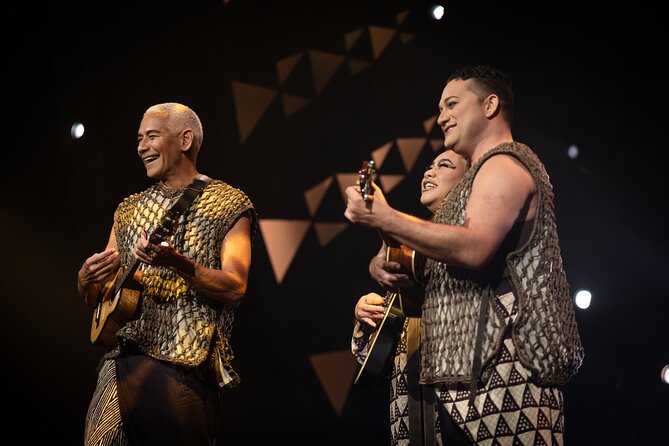 'Auana by Cirque du Soleil at the Waikiki Beachcomber Hotel - A Hawaiian story told with Cirque skill