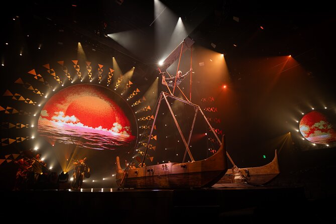 'Auana by Cirque du Soleil at the Waikiki Beachcomber Hotel - Value for your Waikiki evening