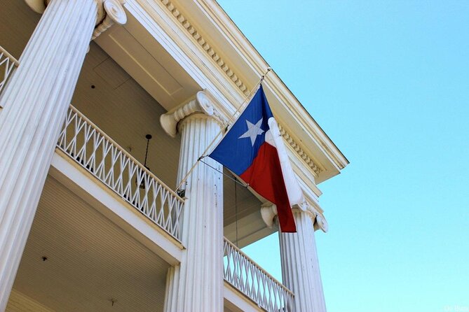 Austin and Hill Country Sightseeing Tour - A 30-mile introduction to Austin