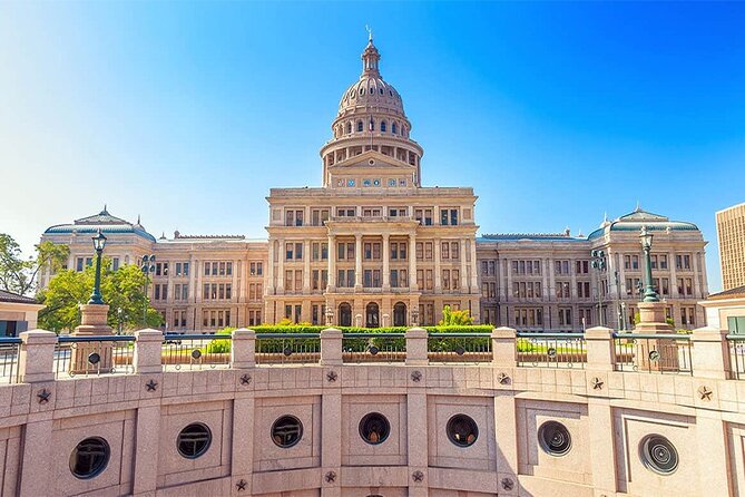 Austin Food Tour with Local Flavors, Tacos & 6 Food Tastings - The guides shape the whole experience