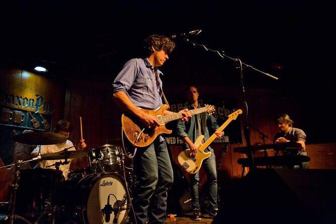 Austin Live Music Crawl - Stop three: the unpredictable final room