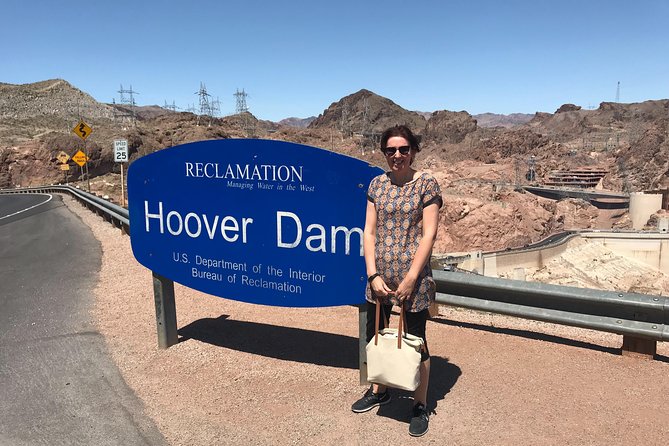 Award Winning 3-Hour Hoover Dam Small Group Mini Tour from Vegas - What the small group and van change