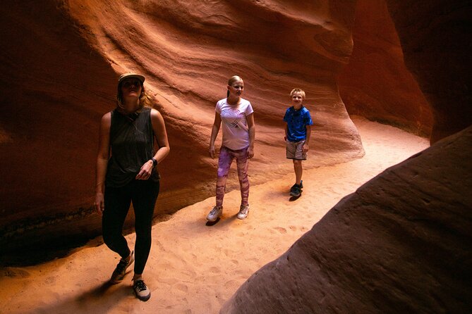 Award Winning UTV Slot Canyon Tour - The guides are a major part of the value