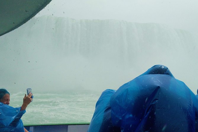 Best Niagara Falls US Tour W/Boat Ride, Cave & More Wonders! - What the guide adds to a packed schedule