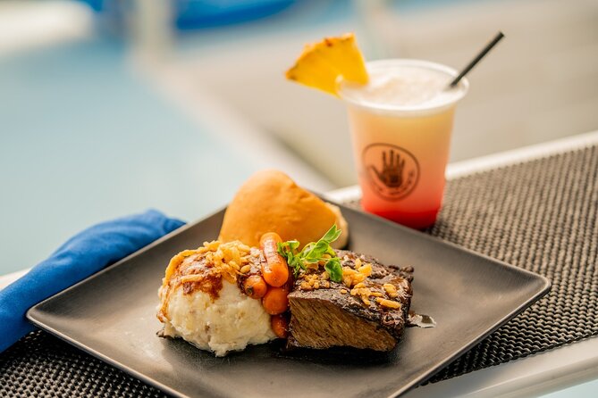Big Island Historical Dinner Cruise to Kealakekua Bay - Who will enjoy this cruise most?