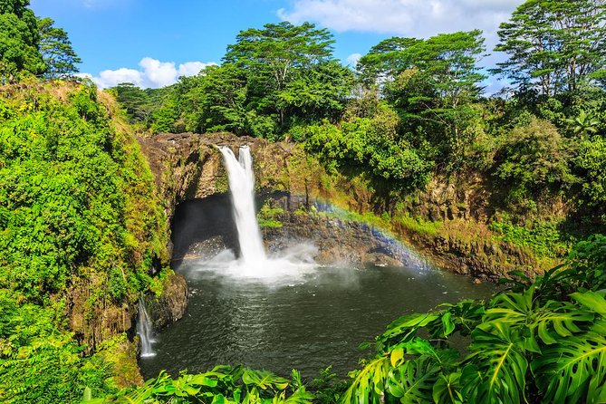 Big Island in a Day: Volcanoes Waterfalls Sightseeing and History - Kona, Parker Ranch, and the changing scenery