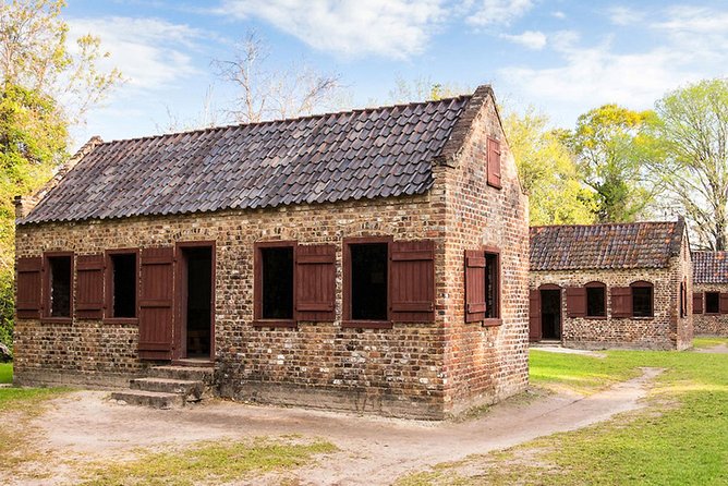 Boone Hall Plantation All-Access Admission Ticket - Ride across the property by tractor