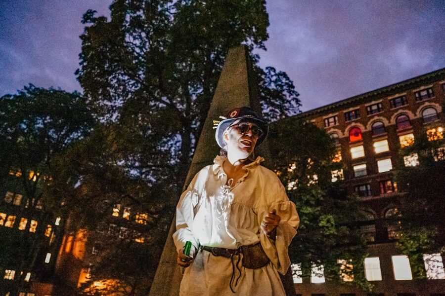 Boston: 1.5-Hour Ghosts and Gravestones Tour - Granary Burying Ground and Boston’s famous patriots