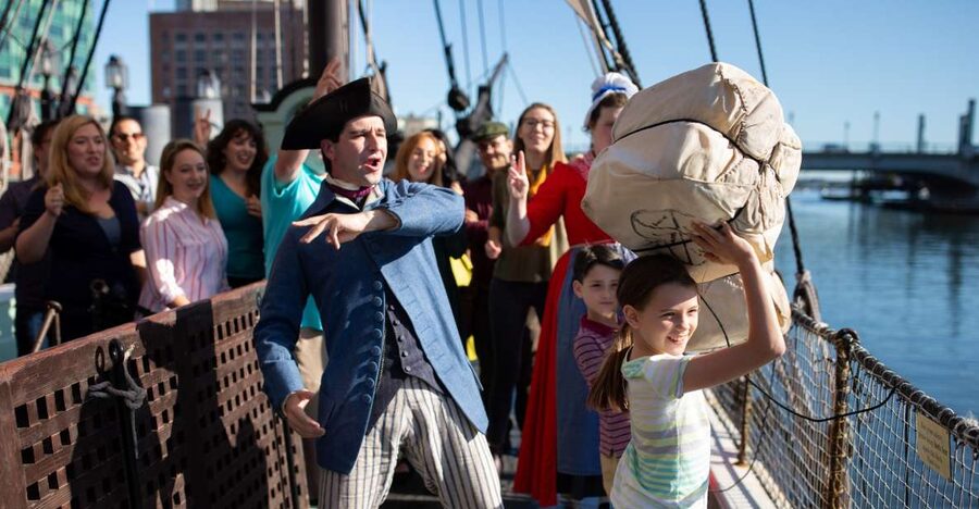 Boston: Boston Tea Party Ships and Museum Interactive Tour - Marching to Griffin’s Wharf