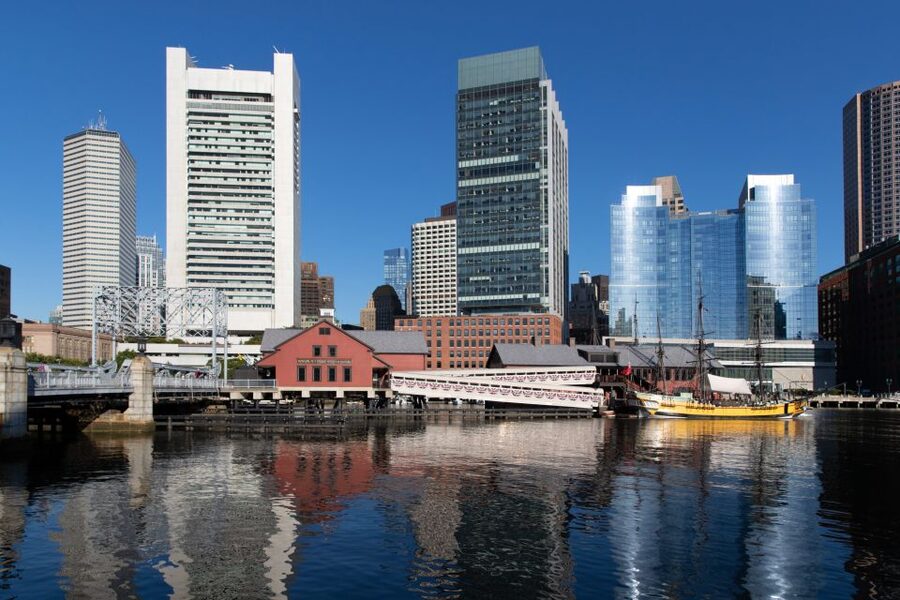 Boston: Boston Tea Party Ships and Museum Interactive Tour - How the actors shape the experience
