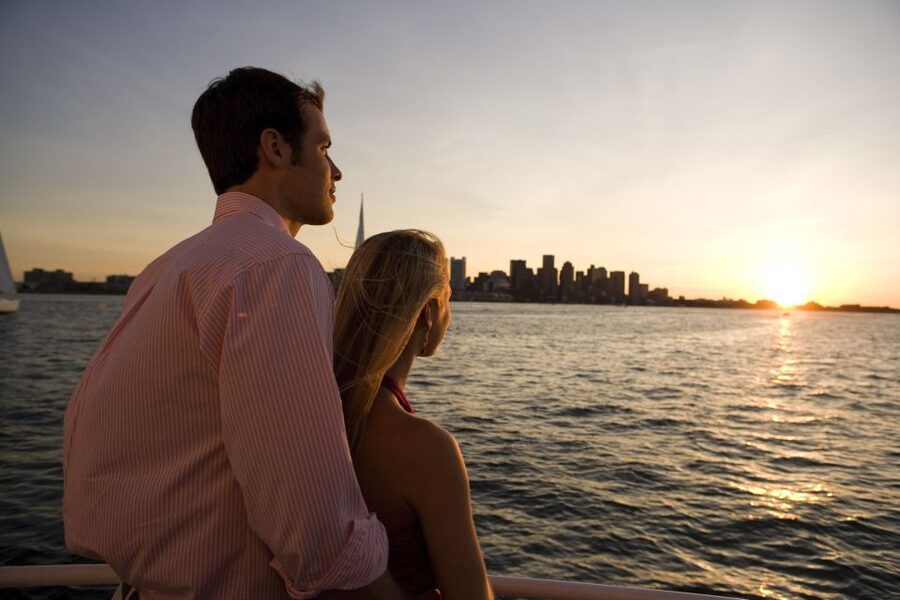 Boston: City Cruises Sunset Skyline Cruise with Commentary - Logan Airport and East Boston