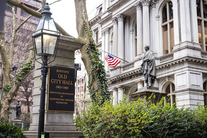 Boston History Tour: Scenic Walk Through Time & Landmarks - The Old State House and the Boston Massacre