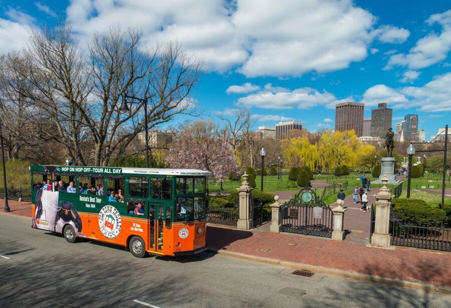 Boston: Hop-on Hop-off Old Town Trolley Tour - Should you book it?