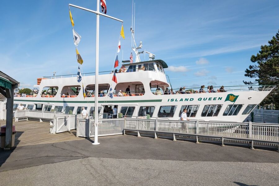Boston: Martha's Vineyard Day Trip with Optional Island Tour - The Optional Three-Hour Island Tour