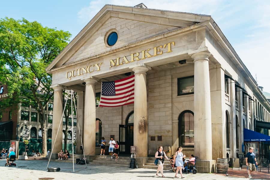 Boston's Freedom Trail: A Revolutionary Walking Tour - Copp’s Hill Burying Ground and the move to Charlestown