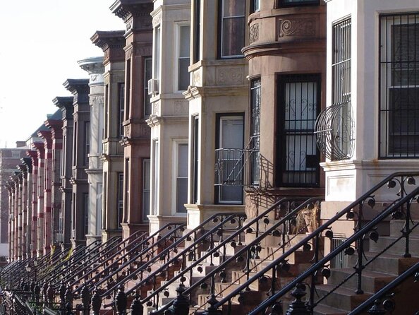 Brooklyn Food Walking Tour: Local Eats & Family‑Run Shops - Why this Brooklyn walk feels different from a restaurant crawl