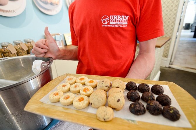 Brooklyn Food Walking Tour: Local Eats & Family‑Run Shops - Atlantic Avenue adds Brooklyn’s Middle Eastern side