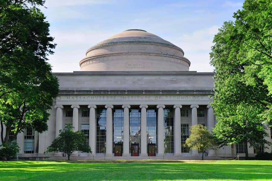 Cambridge, Massachusetts: MIT and Harvard Walking Tour - Architecture from I.M. Pei to Frank Gehry
