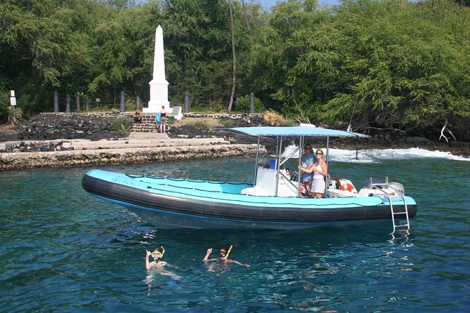Captain Cook Snorkel Tour with Sea Caves and Lava Tubes - Snorkeling near Captain Cook’s Monument