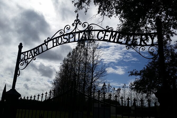 Cemetery and Ghost BYOB Bus Tour in New Orleans - Key points to know before you book