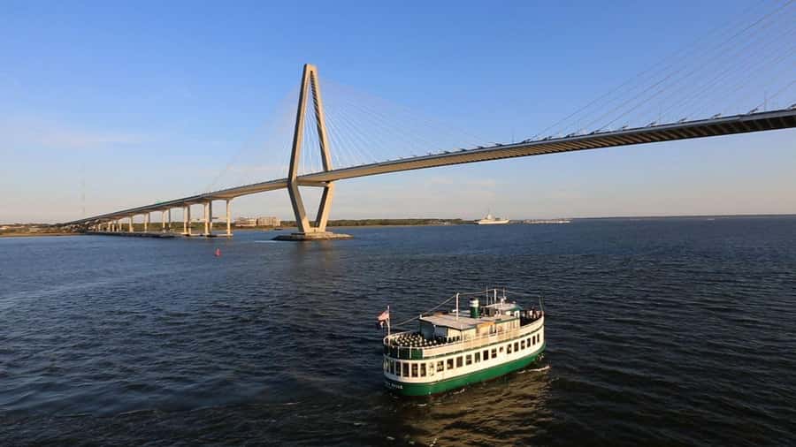 Charleston: Daytime or Sunset Historic Harbor Cruise - Fort Sumter National Monument and photo timing