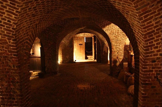 Charleston Ghost & Dungeon Night-Time Walking Tour with Entry to Provost Dungeon - The guides shape the evening