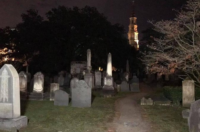 Charleston Ghost & Graveyard Night-Time Guided Walking Tour - What to wear and bring