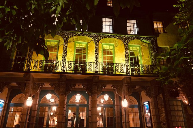 Charleston Haunted Booze and Boos Ghost Walking Tour - How difficult is the walking?