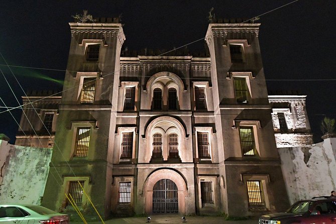 Charleston Haunted Jail Night-Time Walking Tour with Admission to Old City Jail - Entering Charleston’s Old City Jail after dark