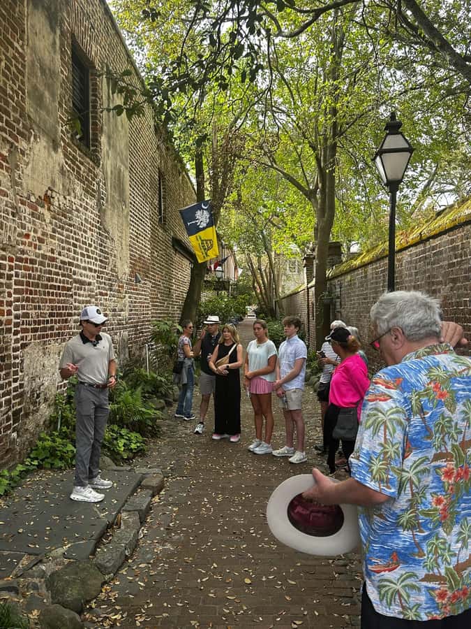 Charleston: History and Architecture Guided Walking Tour - South of Broad and the French Quarter