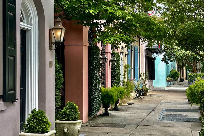 Charleston History Tour / - A compact walk through Charleston’s historic center
