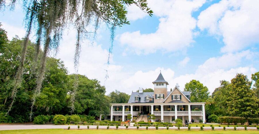 Charleston: Magnolia Plantation Entry & Tour with Transport - Why Magnolia Plantation feels different from a house museum
