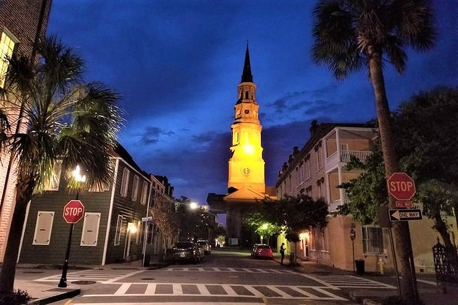 Charleston's Pleasing Terrors Night-Time Walking Ghost Tour - Poogan’s Porch and the first ghost stories