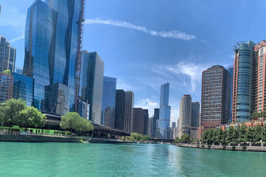 Chicago: 1.5-Hour Lake and River Architecture Cruise - Passing through the Chicago Lock