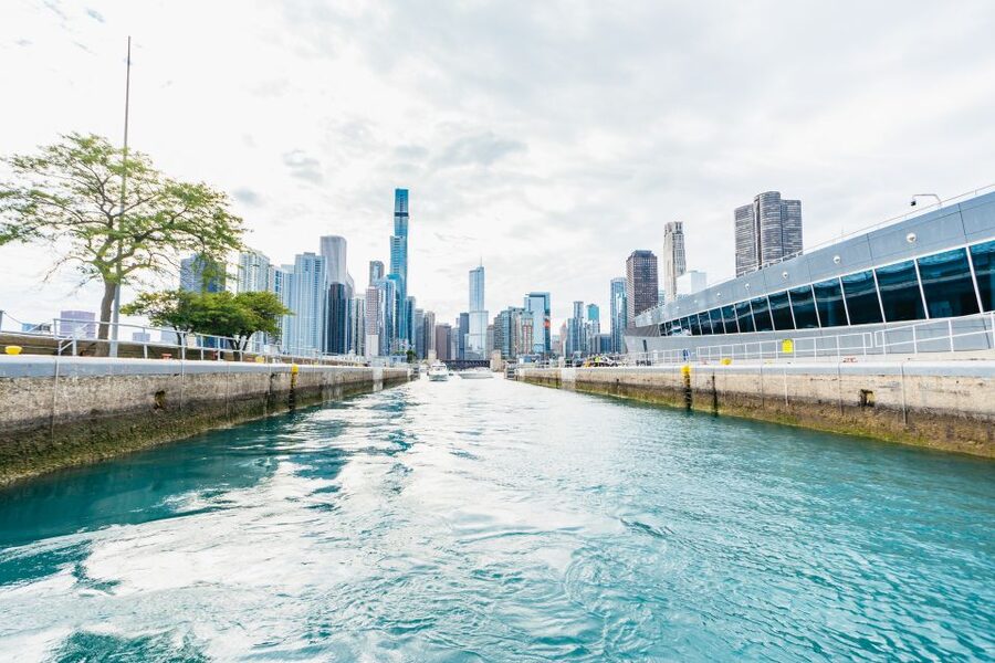 Chicago: 1.5-Hour Lake and River Architecture Cruise - Choosing a time, seat, and season