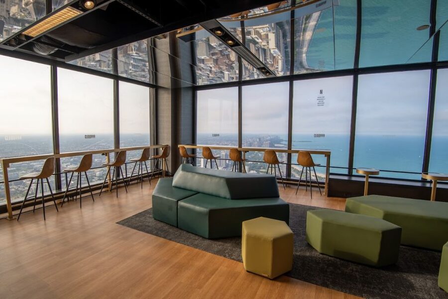 Chicago: 360 Chicago Observation Deck Sip and View Ticket - Is $44 a fair price?