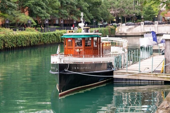 Chicago Architectural River Cruise - What you see during the 90-minute route
