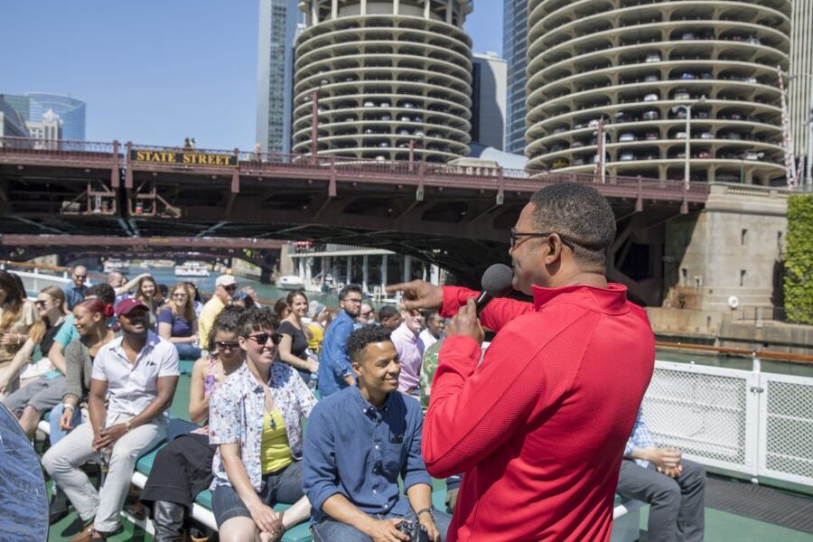 Chicago: Architecture Center Cruise on Chicago's First Lady - Ninety minutes through Chicago’s architectural canyon