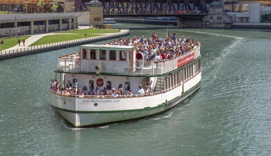 Chicago: Architecture Center Cruise on Chicago's First Lady - Practical tips for a better ride