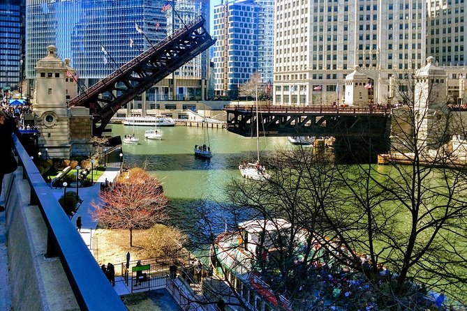 Chicago City Tour with Architecture River Cruise Option - The river cruise upgrade