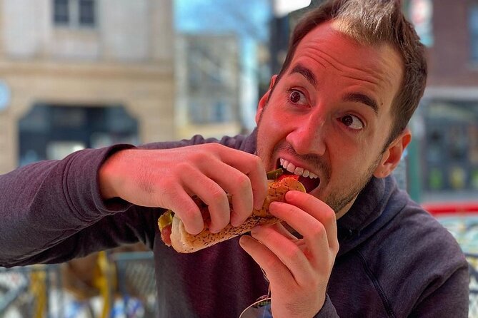 Chicago Favorites Ultimate Food and Walking Tour - The Chicago hot dog is a lesson in local rules