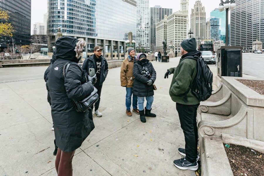 Chicago: Gangsters and Ghosts Guided Walking Tour - Cloud Gate and the Art Institute of Chicago