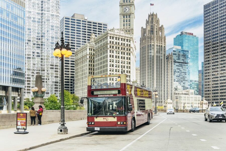 Chicago: Hop-on Hop-off Sightseeing Tour by Open-top Bus - Why this bus works well for a first Chicago visit