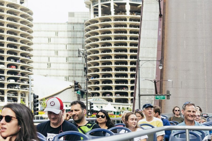 Chicago: Hop-on Hop-off Sightseeing Tour by Open-top Bus - Millennium Park and the Art Institute
