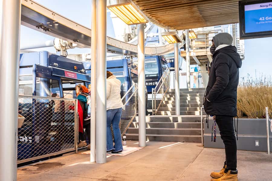 Chicago: Navy Pier Centennial Wheel Ticket - Photos, windows, and small practical details